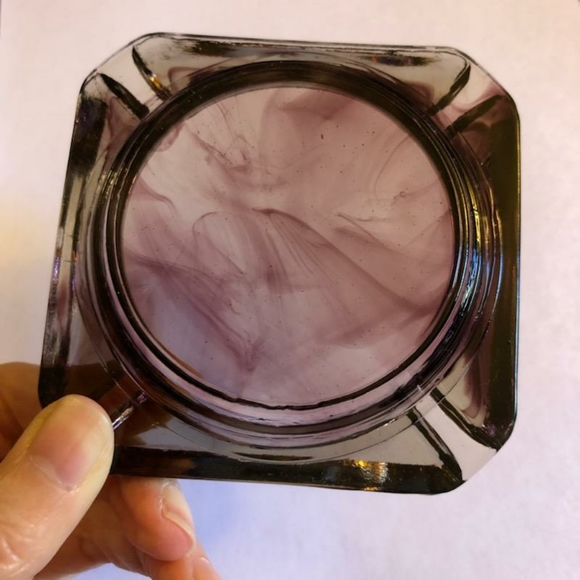Vintage Purple Glass Ashtray - Picture 16 of 16